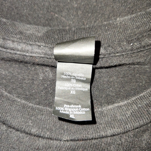 CHER Here We Go Again Tour 2019 Concert T-Shirt Black  Tour Dates XL Adult - Picture 4 of 4